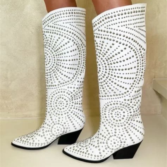 Bellini Zachariah Studded White Boots Size 8 NIB - Picture 3 of 8